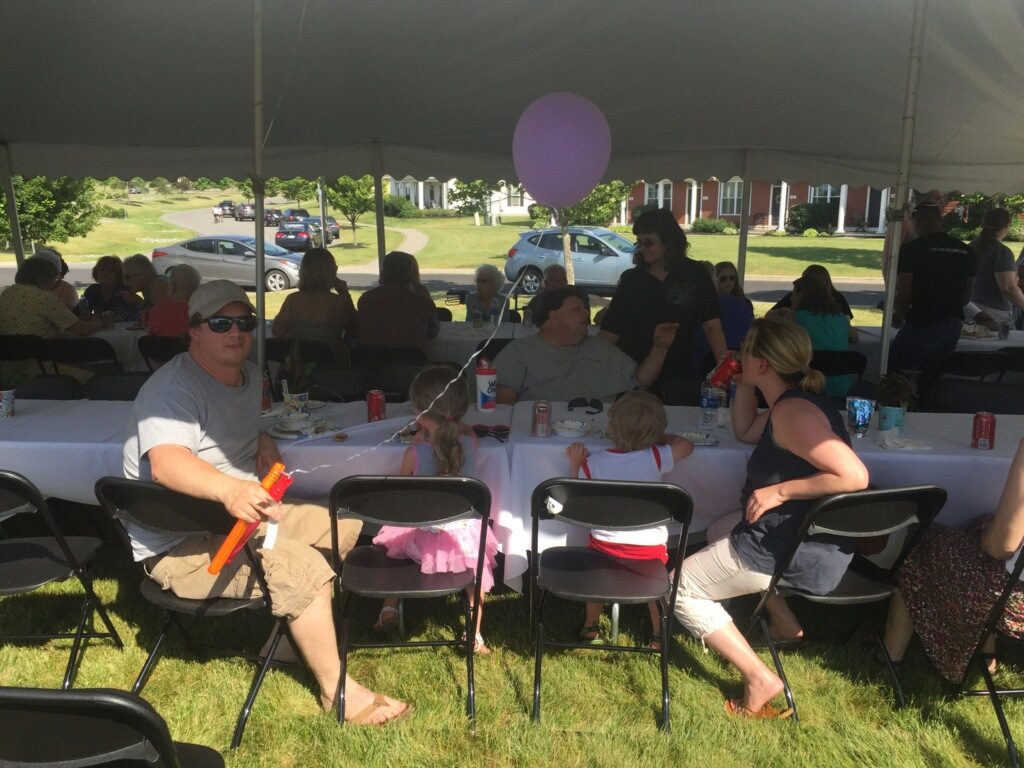 People at the ESV picnic