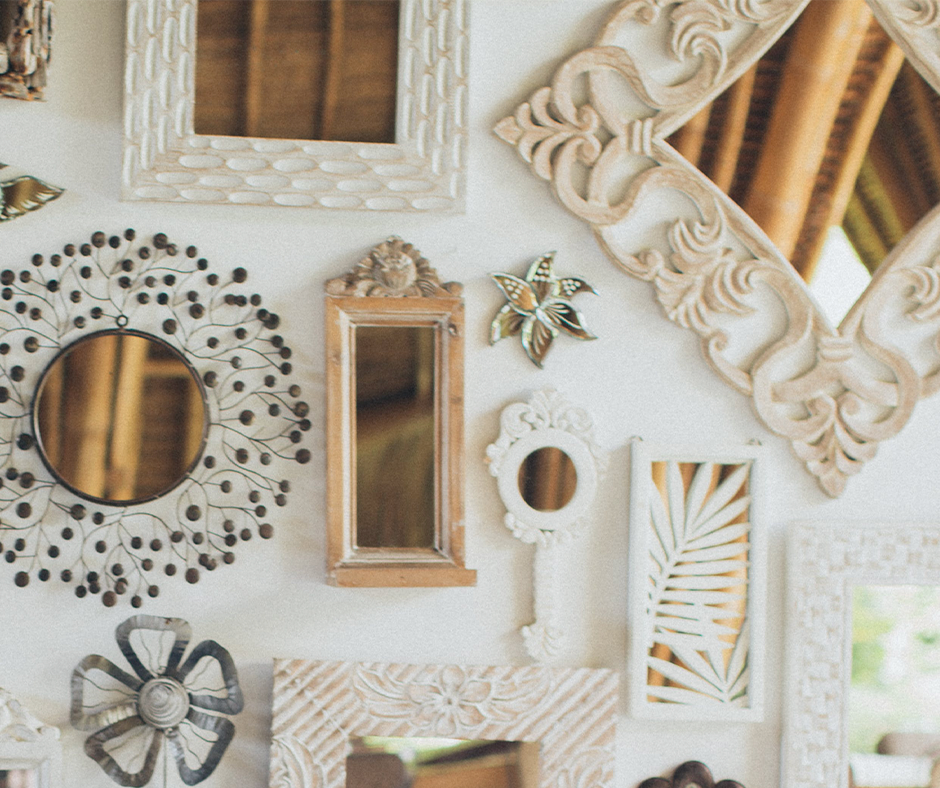 Gallery wall of many different decorative mirrors. Image credit: Elina Sazonova